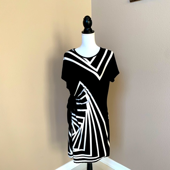 Dresses & Skirts - FOREVER Black with white print dress Size XLP